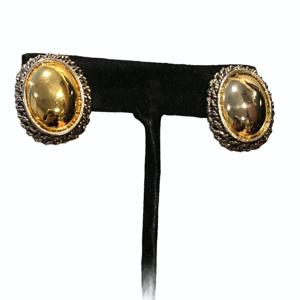 VINTAGE PREMIER USA DOMED MIRRORED GOLD TONE W SILVER TONE TWISTS OVAL EARRINGS